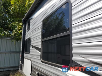 Zdjęcie 6 z 10 samochodu: 2021 JAYCO JAYFLIGHT - RV VIN:1UJBJ0BN2M17V1051 - miniatura