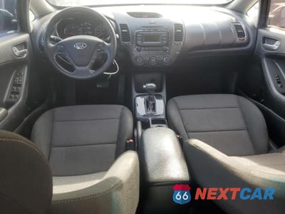 Zdjęcie 8 z 12 samochodu: 2018 KIA FORTE LX VIN:3KPFK4A77JE236791 - miniatura