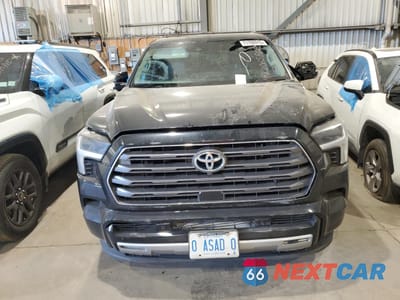 Piąte zdjęcie samochodu w środku: 2023 TOYOTA SEQUOIA SR5 VIN:7SVAAABA7PX005040 - miniatura