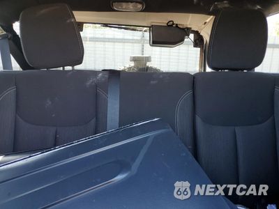 Zdjęcie 10 z 12 samochodu: 2017 JEEP WRANGLER UNLIMITED SAHARA VIN:1C4BJWEG2HL751707 - miniatura