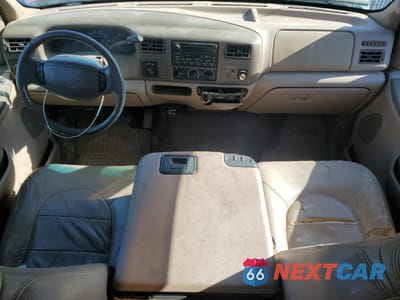 Zdjęcie 8 z 12 samochodu: 1999 FORD F350 SUPER DUTY VIN:1FTWX33F3XEA32140 - miniatura