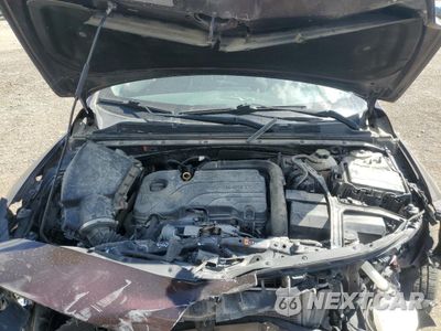 Zdjęcie 11 z 13 samochodu: 2020 CHEVROLET MALIBU LS VIN:1G1ZC5ST1LF107295 - miniatura