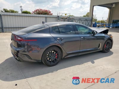 Trzecie zdjęcie samochodu z tyłu: 2019 KIA STINGER GT VIN:KNAE35LC9K6059531 - miniatura