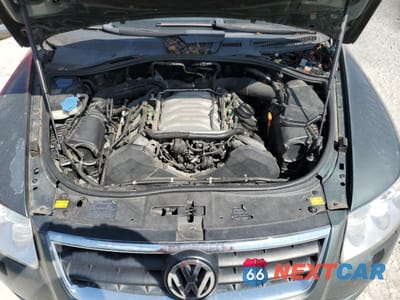 Zdjęcie 12 z 13 samochodu: 2004 VOLKSWAGEN TOUAREG 4.2 VIN:WVGEM77L84D046978 - miniatura