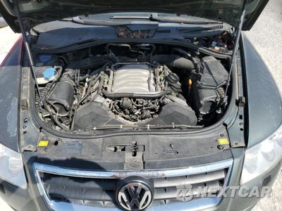 Zdjęcie 12 z 13 samochodu: 2004 VOLKSWAGEN TOUAREG 4.2 VIN:WVGEM77L84D046978 - miniatura