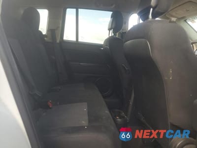Zdjęcie 11 z 13 samochodu: 2015 JEEP COMPASS SPORT VIN:1C4NJDBB4FD316852 - miniatura