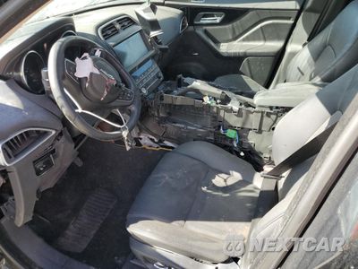 Zdjęcie 7 z 13 samochodu: 2020 JAGUAR F-PACE PREMIUM VIN:SADCJ2FX0LA640352 - miniatura