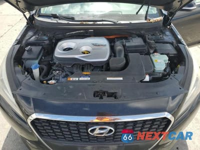 Zdjęcie 11 z 12 samochodu: 2016 HYUNDAI SONATA HYBRID VIN:KMHE34L16GA019158 - miniatura