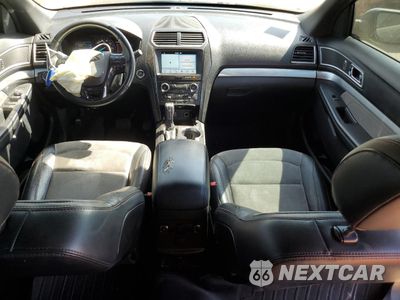 Zdjęcie 8 z 13 samochodu: 2017 FORD EXPLORER XLT VIN:1FM5K8D8XHGA71607 - miniatura