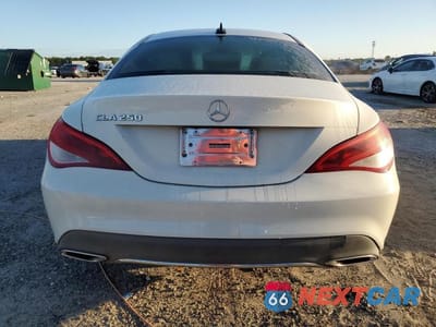 Zdjęcie 6 z 12 samochodu: 2018 MERCEDES-BENZ CLA 250 VIN:WDDSJ4EB3JN534532 - miniatura