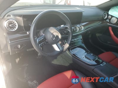 Zdjęcie 8 z 14 samochodu: 2023 MERCEDES-BENZ E 450 VIN:W1K1J5JB6PF195582 - miniatura