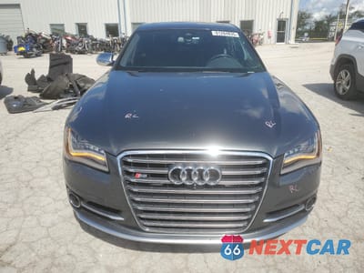 Piąte zdjęcie samochodu w środku: 2014 AUDI S8 QUATTRO VIN:WAUD2AFD2EN009155 - miniatura