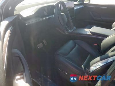 Zdjęcie 8 z 15 samochodu: 2022 TESLA MODEL X VIN:7SAXCBE58NF334942 - miniatura
