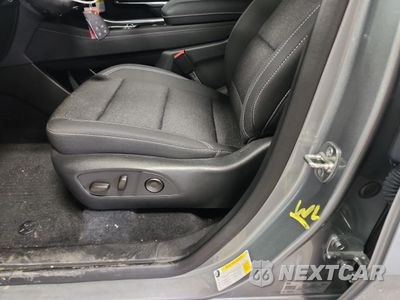 Zdjęcie 13 z 14 samochodu: 2025 CHEVROLET TRAVERSE LT VIN:1GNERGRS4SJ221940 - miniatura