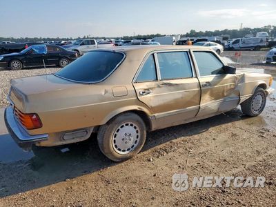 Trzecie zdjęcie samochodu z tyłu: 1986 MERCEDES-BENZ 420 SEL VIN:WDBCA35D2GA215454 - miniatura