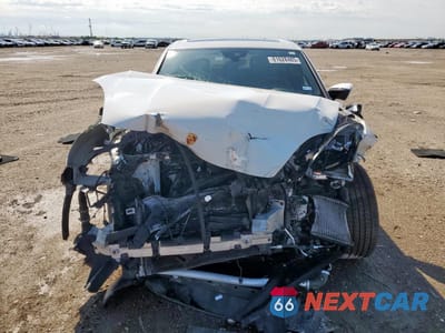 Piąte zdjęcie samochodu w środku: 2019 PORSCHE CAYENNE VIN:WP1AA2AY8KDA07032 - miniatura
