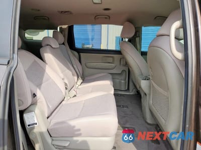 Zdjęcie 11 z 14 samochodu: 2018 KIA SEDONA LX VIN:KNDMB5C1XJ6379617 - miniatura