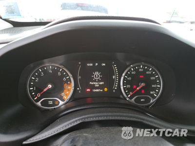 Zdjęcie 9 z 13 samochodu: 2016 JEEP RENEGADE LATITUDE VIN:ZACCJBBTXGPD45800 - miniatura