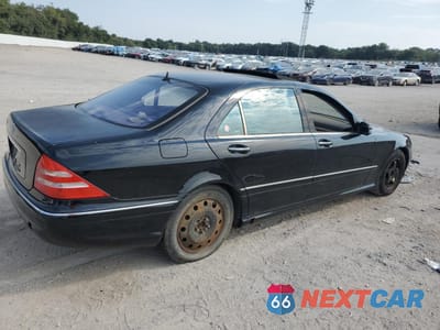 Trzecie zdjęcie samochodu z tyłu: 2001 MERCEDES-BENZ S 430 VIN:WDBNG70J31A173301 - miniatura