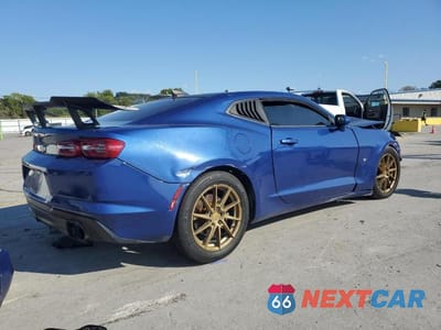 Trzecie zdjęcie samochodu z tyłu: 2019 CHEVROLET CAMARO LS VIN:1G1FB1RX8K0117055 - miniatura