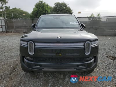 Piąte zdjęcie samochodu w środku: 2025 RIVIAN R1S ADVENTURE VIN:7PDSGBBAXSN068925 - miniatura