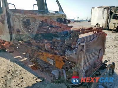 Zdjęcie 9 z 10 samochodu: 2024 INTERNATIONAL LT625 SEMI TRUCK VIN:3HCDZSZR8RL624801 - miniatura