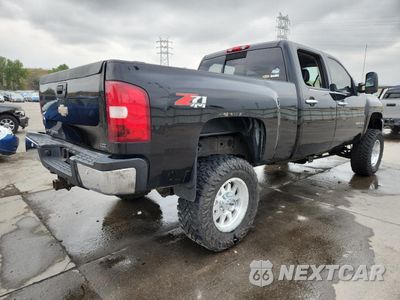 Trzecie zdjęcie samochodu z tyłu: 2008 CHEVROLET SILVERADO K2500 HEAVY DUTY VIN:1GCHK23658F119387 - miniatura