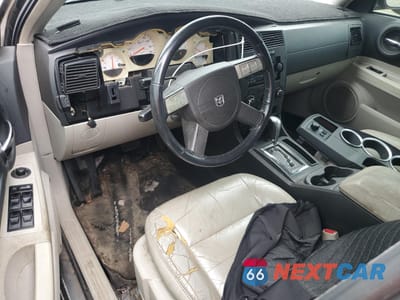 Zdjęcie 8 z 12 samochodu: 2005 DODGE MAGNUM R/T VIN:2D4GV58295H123319 - miniatura