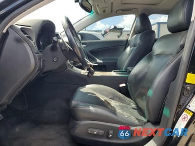 Zdjęcie 7 z 12 samochodu: 2012 LEXUS IS 350 BASE VIN:JTHCE5C29C5002750 - miniatura