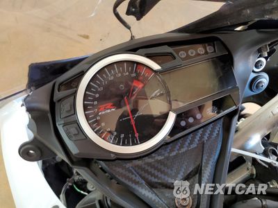 Zdjęcie 7 z 10 samochodu: 2025 SUZUKI GSX-R600 VIN:JS1GN7FA1S7101710 - miniatura