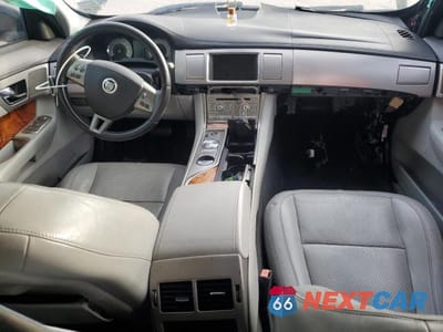 Zdjęcie 8 z 13 samochodu: 2010 JAGUAR XF PREMIUM VIN:SAJWA0GB5ALR59362 - miniatura