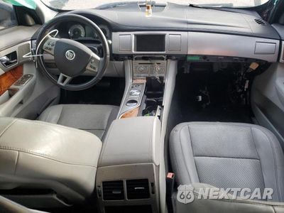 Zdjęcie 8 z 13 samochodu: 2010 JAGUAR XF PREMIUM VIN:SAJWA0GB5ALR59362 - miniatura