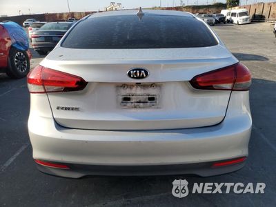 Zdjęcie 6 z 12 samochodu: 2017 KIA FORTE LX VIN:3KPFL4A73HE051001 - miniatura