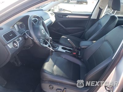 Zdjęcie 7 z 14 samochodu: 2014 VOLKSWAGEN PASSAT SE VIN:1VWBN7A32EC001701 - miniatura