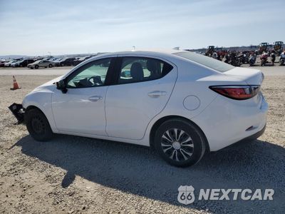 Drugie zdjęcie samochodu z przodu: 2019 TOYOTA YARIS L VIN:3MYDLBYV2KY526550 - miniatura