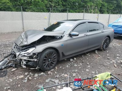 2016 BMW 750 WBA7F2C55GG420917 - główne zdjęcie licytacji z USA - miniatura