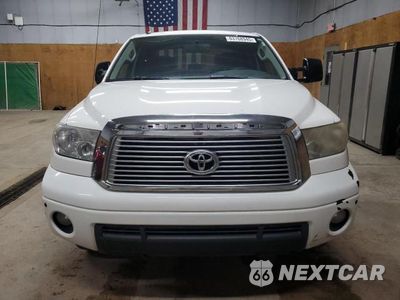 Piąte zdjęcie samochodu w środku: 2010 TOYOTA TUNDRA CREWMAX SR5 VIN:5TFDY5F12AX145380 - miniatura