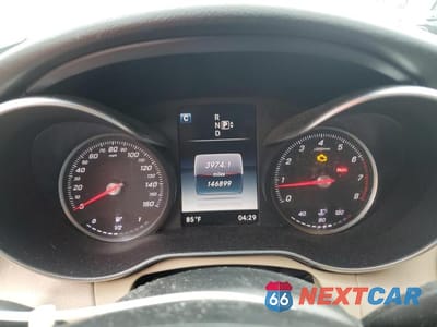Zdjęcie 9 z 12 samochodu: 2015 MERCEDES-BENZ C 300 VIN:55SWF4JB8FU077837 - miniatura