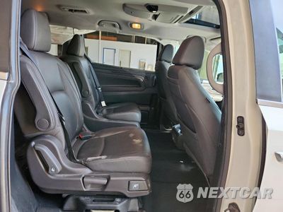 Zdjęcie 11 z 17 samochodu: 2018 HONDA ODYSSEY TOURING VIN:5FNRL6H87JB015769 - miniatura