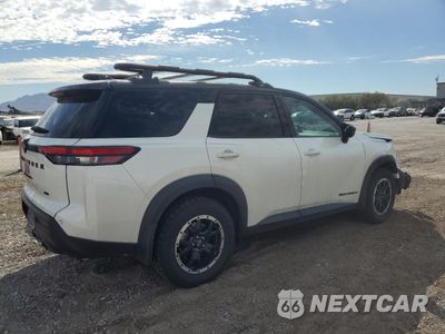 Trzecie zdjęcie samochodu z tyłu: 2024 NISSAN PATHFINDER ROCK CREEK VIN:5N1DR3BD8RC250232 - miniatura