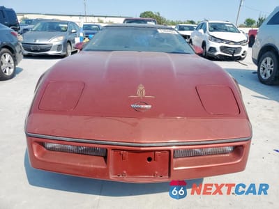 Piąte zdjęcie samochodu w środku: 1988 CHEVROLET CORVETTE VIN:1G1YY2182J5119581 - miniatura