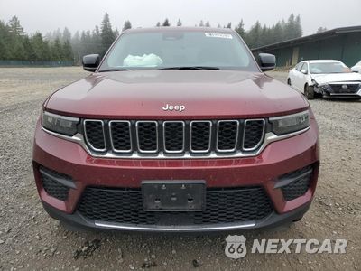 Piąte zdjęcie samochodu w środku: 2024 JEEP GRAND CHEROKEE LAREDO VIN:1C4RJGAG1RC708066 - miniatura