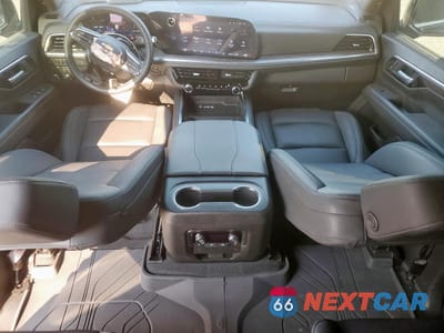 Zdjęcie 8 z 14 samochodu: 2025 CHEVROLET SUBURBAN K1500 LT VIN:1GNS6CRD4SR311421 - miniatura