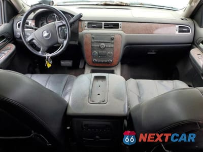 Zdjęcie 8 z 12 samochodu: 2008 CHEVROLET SILVERADO K3500 VIN:1GCJK33648F159273 - miniatura