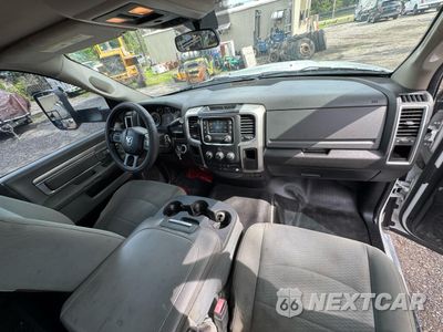 Zdjęcie 9 z 10 samochodu: 2018 RAM 5500 - TRUCKS TOW TRUCK VIN:3C7WRMDL6JG383387 - miniatura