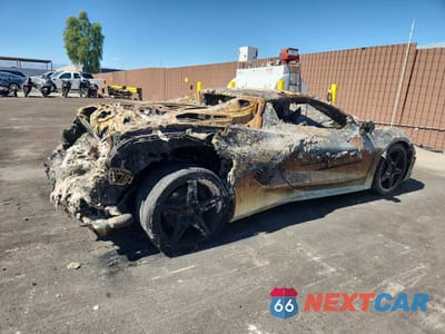 Trzecie zdjęcie samochodu z tyłu: 2022 CHEVROLET CORVETTE STINGRAY 1LT VIN:1G1YA3D41N5100657 - miniatura