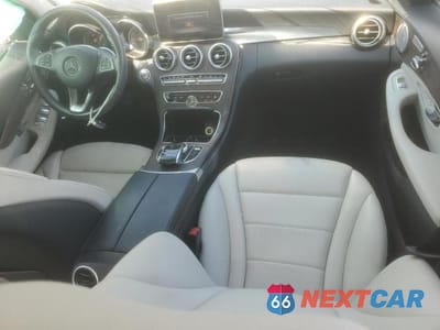 Zdjęcie 8 z 12 samochodu: 2018 MERCEDES-BENZ C 300 4MATIC VIN:55SWF4KB4JU262684 - miniatura