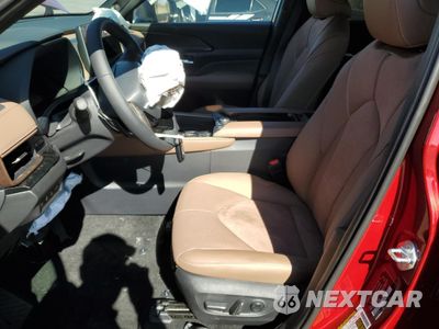 Zdjęcie 7 z 13 samochodu: 2025 TOYOTA GRAND HIGHLANDER LIMITED VIN:5TDADAB58SS025056 - miniatura