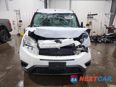 Piąte zdjęcie samochodu w środku: 2018 RAM PROMASTER CITY SLT VIN:ZFBERFBB6J6J98453 - miniatura