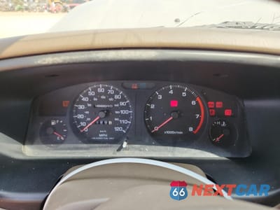 Zdjęcie 9 z 16 samochodu: 1997 NISSAN PATHFINDER XE VIN:JN8AR05S6VW159702 - miniatura